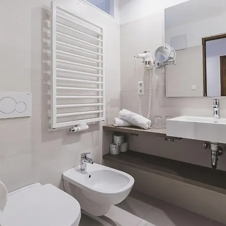 Hotell Broetz 3*