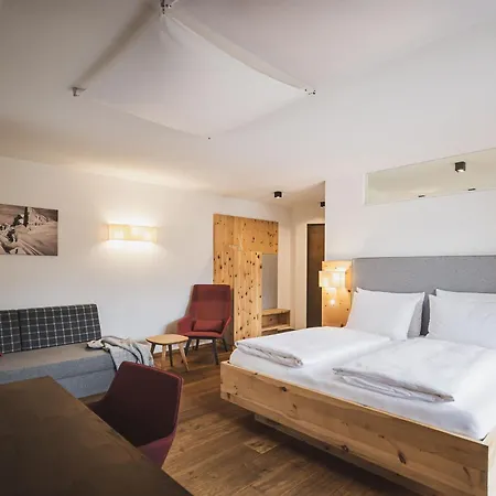 Hotell Broetz 3*